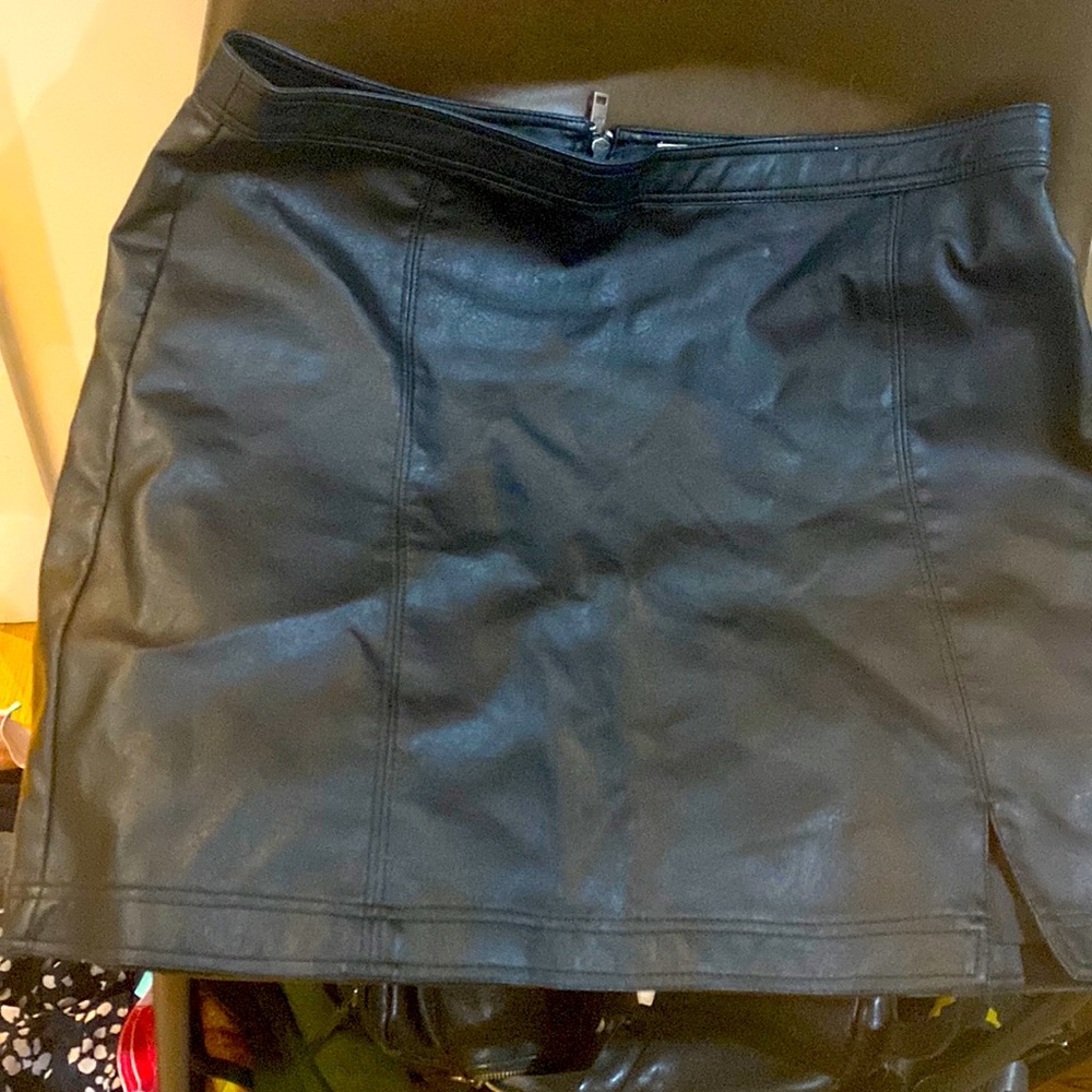 Abercrombie faux leather skirt
